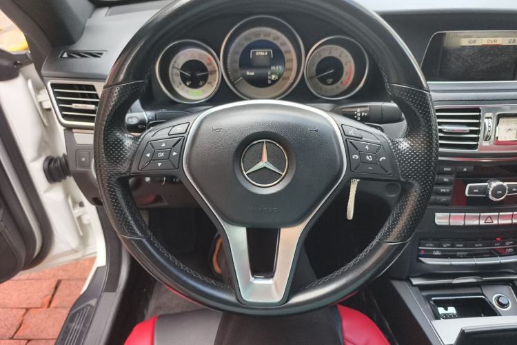 Used Mercedes-Benz E-Class 2014 E 200 Coupe Steering Wheel