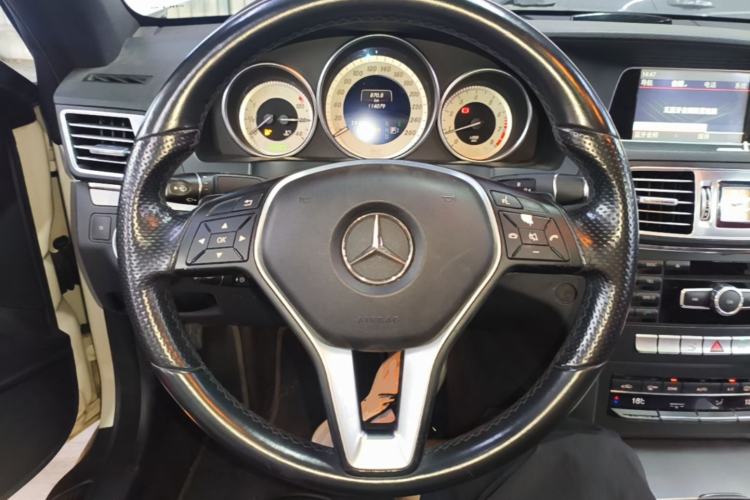 Used Mercedes-Benz E-Class 2014 E 200 Coupe Steering Wheel