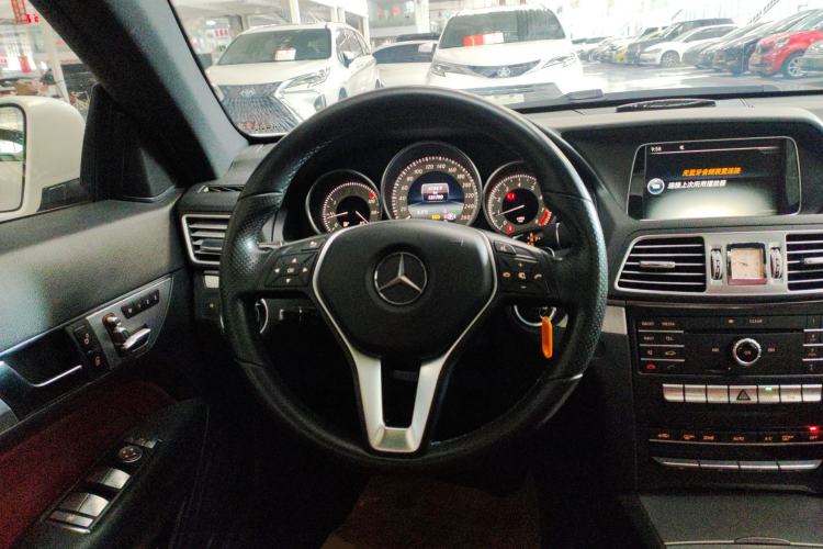 Used Mercedes-Benz E-Class 2014 E 260 Coupe Steering Wheel