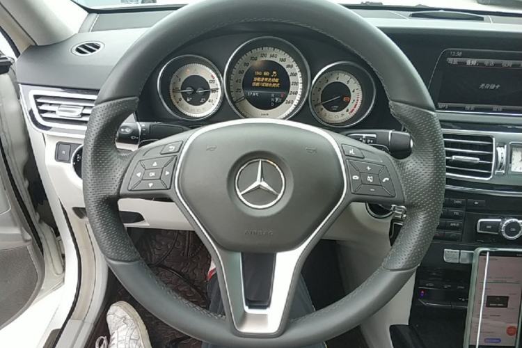 Used Mercedes-Benz E-Class 2014 E 300 L Sport Edition Steering Wheel