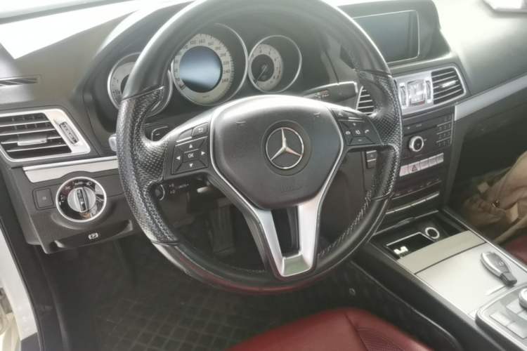 Used Mercedes-Benz E-Class 2014 E 260 Coupe Steering Wheel