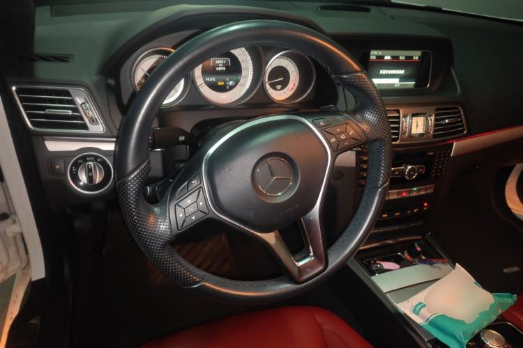 Used Mercedes-Benz E-Class 2014 E 200 Coupe Steering Wheel