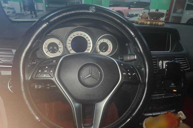 Used Mercedes-Benz E-Class 2014 E 200 Coupe Steering Wheel