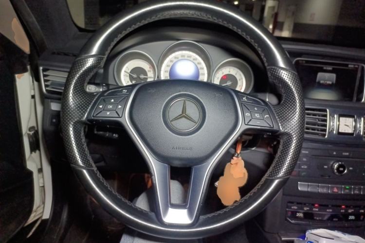 Used Mercedes-Benz E-Class 2014 E 200 Coupe Steering Wheel