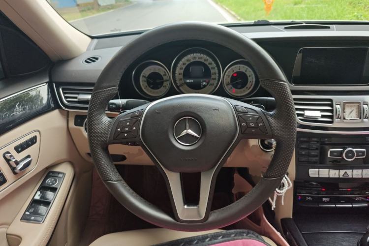 Used Mercedes-Benz E-Class 2014 Restyled E 260 L Sport Edition Steering Wheel