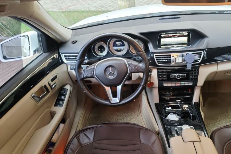Used Mercedes-Benz E-Class 2014 Restyled E 260 L Sport Edition Steering Wheel