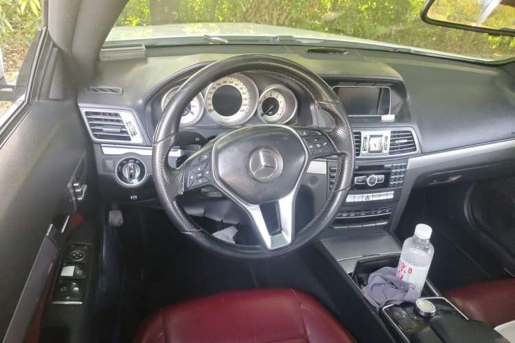 Used Mercedes-Benz E-Class 2014 E 200 Coupe Steering Wheel