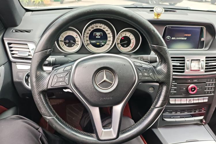 Used Mercedes-Benz E-Class 2014 E 200 Coupe Steering Wheel
