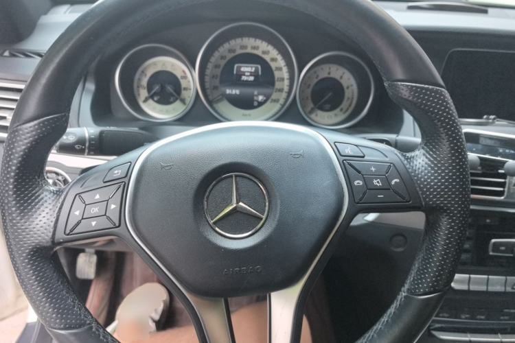 Used Mercedes-Benz E-Class 2014 E 260 Coupe Steering Wheel