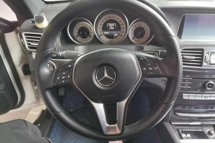 Used Mercedes-Benz E-Class 2014 E 200 Coupe Steering Wheel