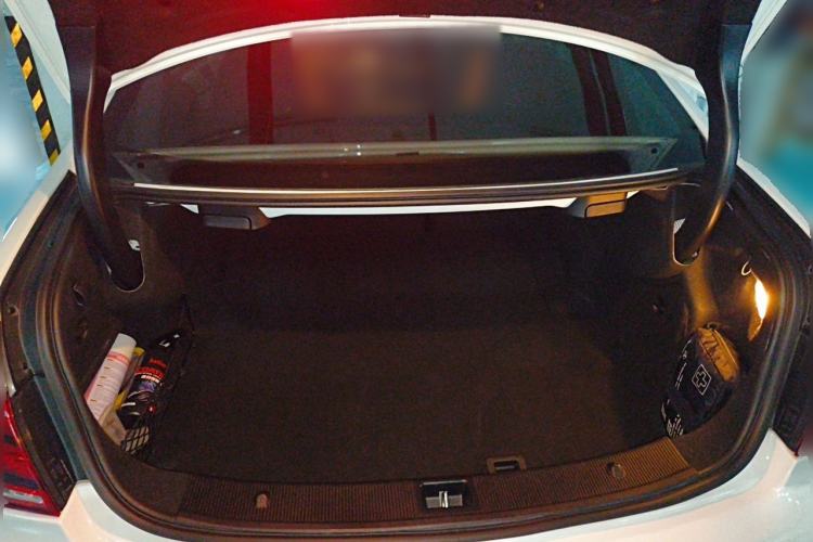 Used Mercedes-Benz E-Class 2014 E 200 Coupe Trunk