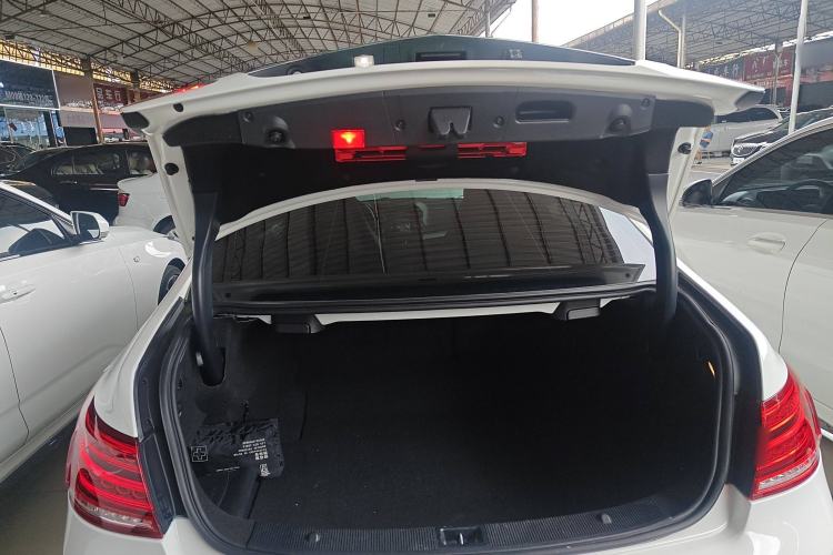 Used Mercedes-Benz E-Class 2014 E 260 Coupe Trunk