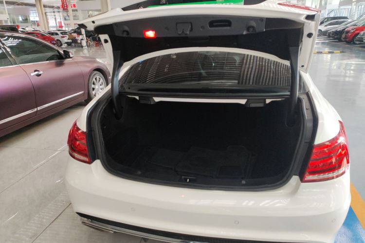 Used Mercedes-Benz E-Class 2014 E 260 Coupe Trunk