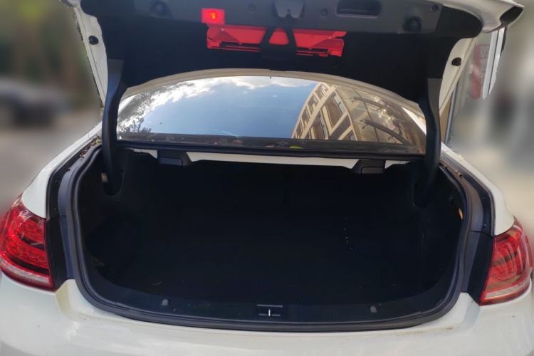 Used Mercedes-Benz E-Class 2014 E 260 Coupe Trunk