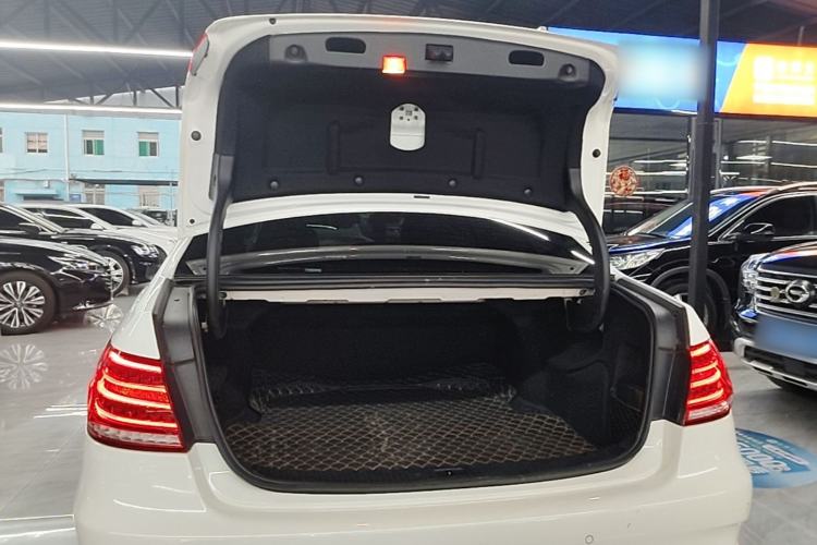 Used Mercedes-Benz E-Class 2014 Restyled E 260 L Sport Edition Trunk