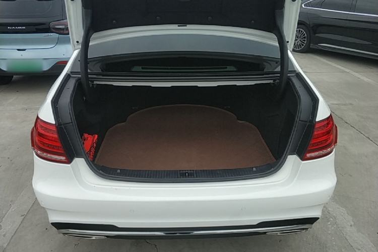 Used Mercedes-Benz E-Class 2014 E 300 L Sport Edition Trunk