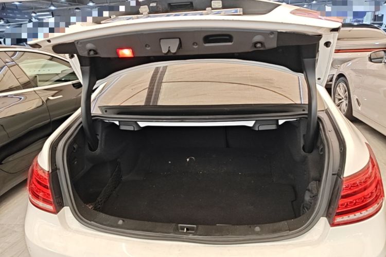 Used Mercedes-Benz E-Class 2014 E 200 Coupe Trunk