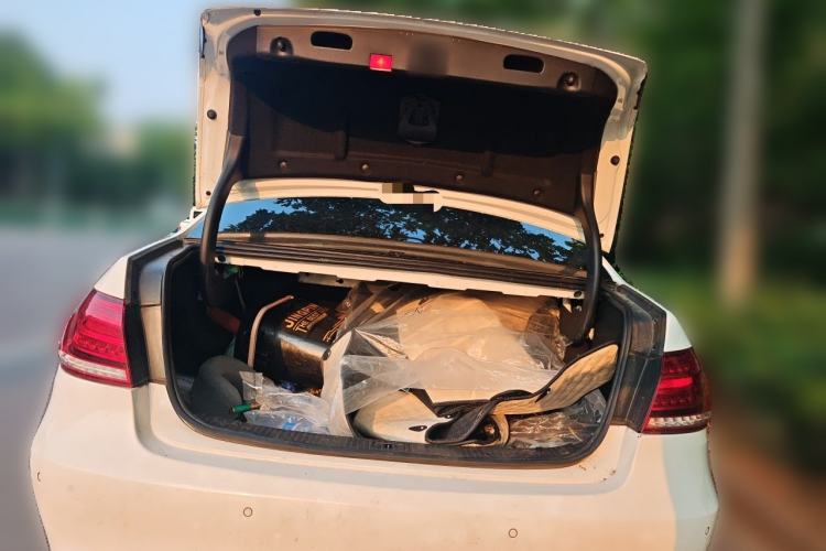 Used Mercedes-Benz E-Class 2014 E 260 L Trunk