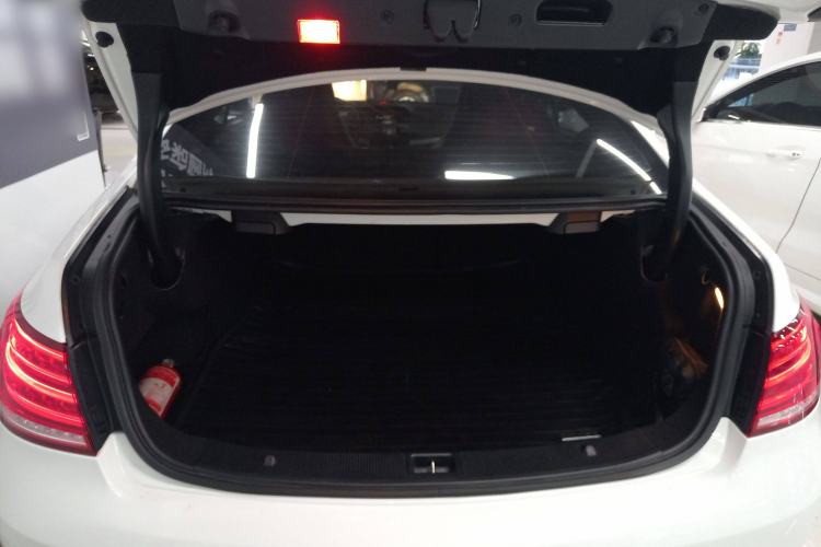 Used Mercedes-Benz E-Class 2014 E 200 Coupe Trunk