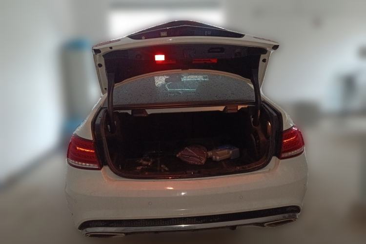 Used Mercedes-Benz E-Class 2014 E 200 Coupe Trunk