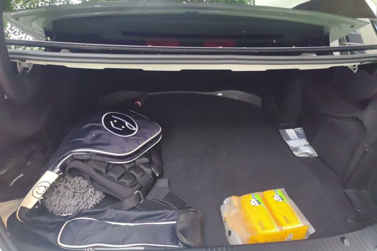 Used Mercedes-Benz E-Class 2014 Restyled E 260 L Sport Edition Trunk