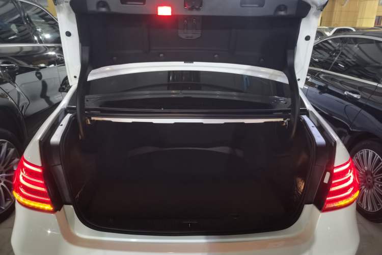 Used Mercedes-Benz E-Class 2014 E 260 L Sport Edition Trunk