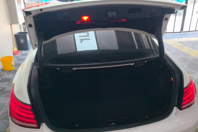 Used Mercedes-Benz E-Class 2014 E 200 Coupe Trunk