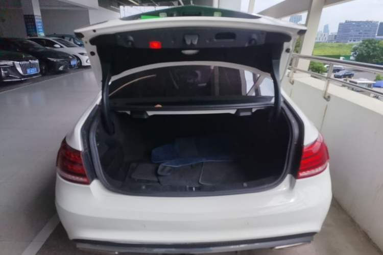 Used Mercedes-Benz E-Class 2014 E 200 Coupe Trunk
