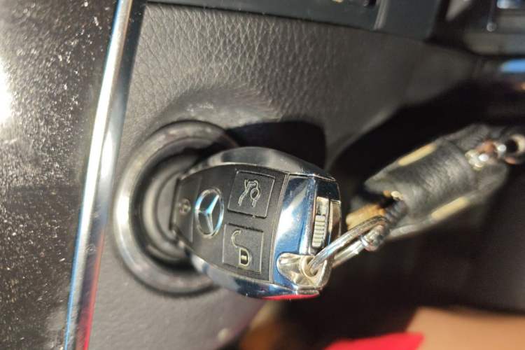 Used Mercedes-Benz E-Class 2014 E 260 L Sport Edition Vehicle Key