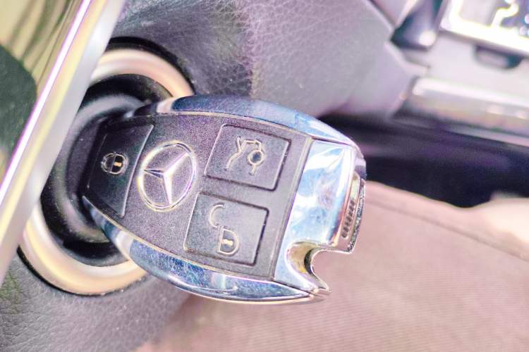 Used Mercedes-Benz E-Class 2014 E 260 L Sport Edition Vehicle Key