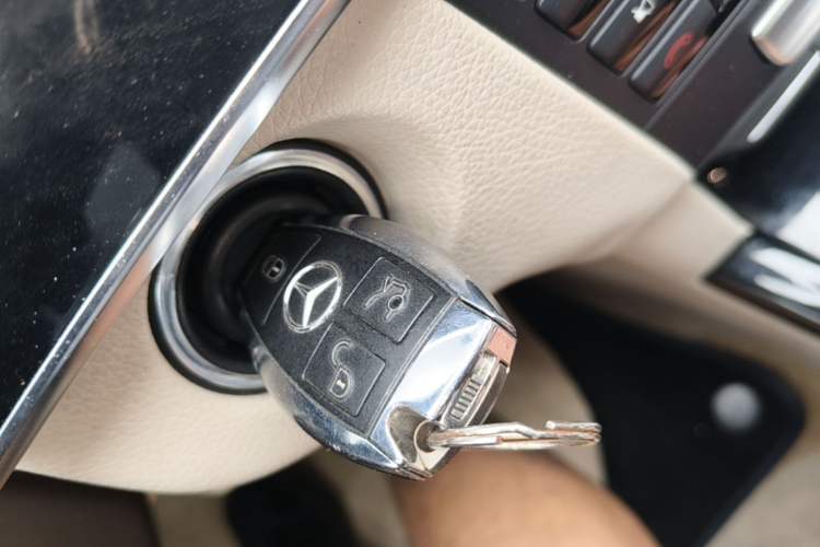 Used Mercedes-Benz E-Class 2014 E 260 L Sport Edition Vehicle Key