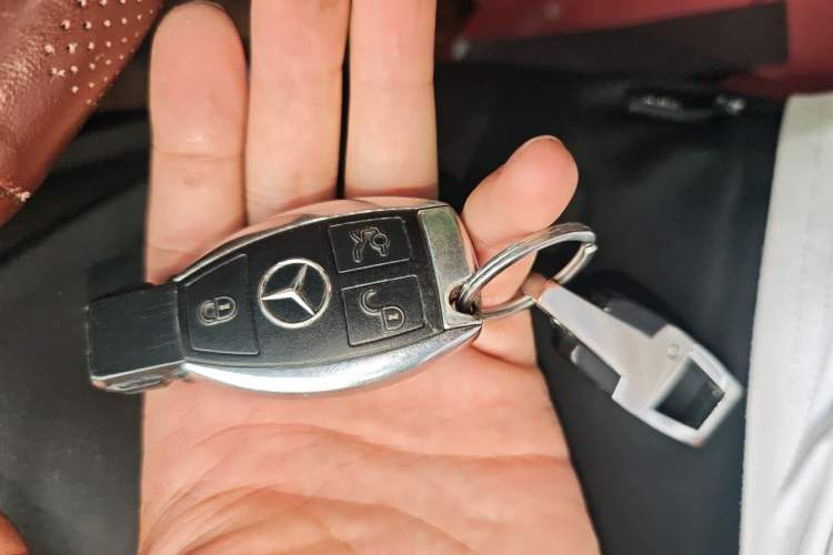 Used Mercedes-Benz E-Class 2014 E 260 L Vehicle Key
