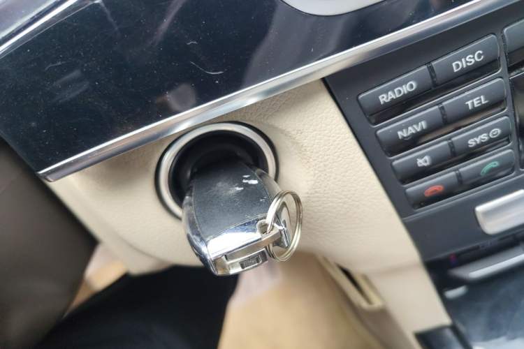 Used Mercedes-Benz E-Class 2014 E 260 L Sport Edition Vehicle Key