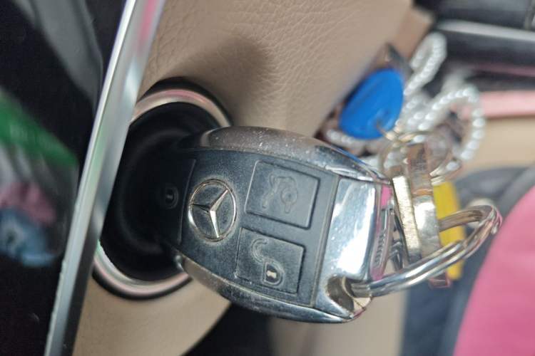 Used Mercedes-Benz E-Class 2014 Restyled E 260 L Sport Edition Vehicle Key