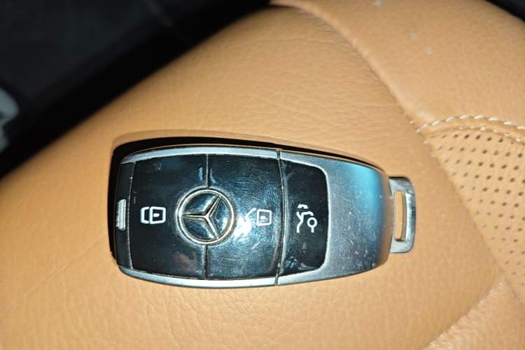 Used Mercedes-Benz E-Class 2014 E 260 Coupe Vehicle Key