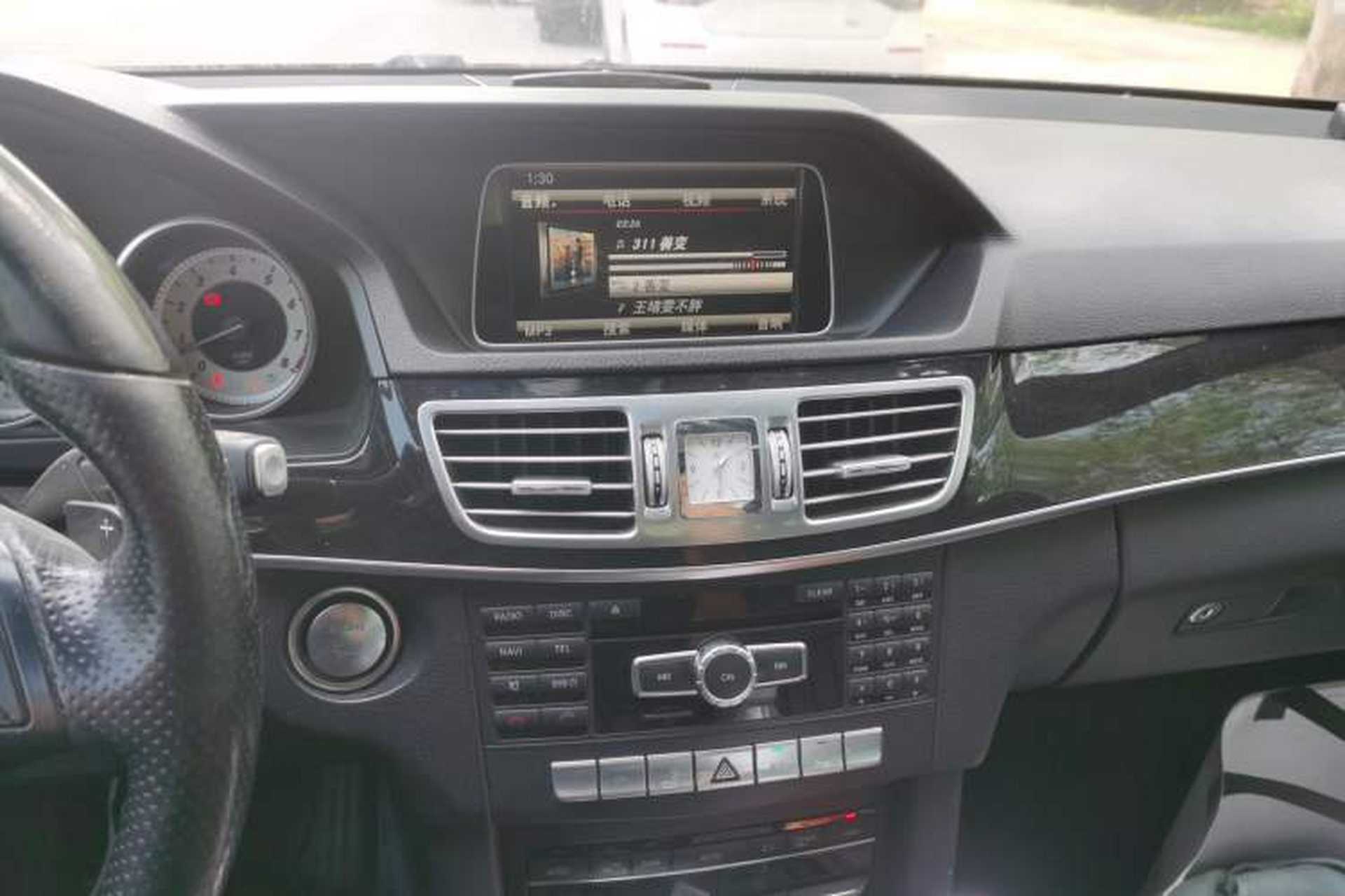 Used Mercedes-Benz E-Class 2015 E 260 L Sport Edition Audio And AC Panel