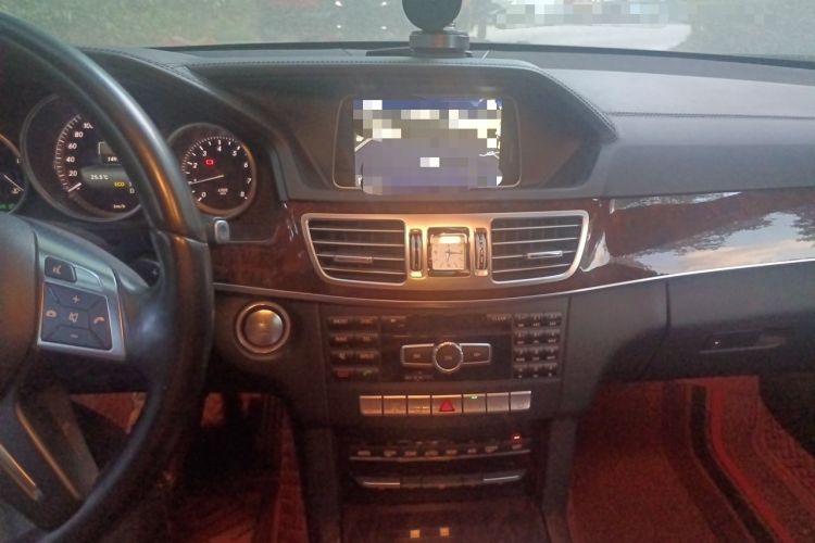 Used Mercedes-Benz E-Class 2015 E 320 L 4MATIC Audio And AC Panel