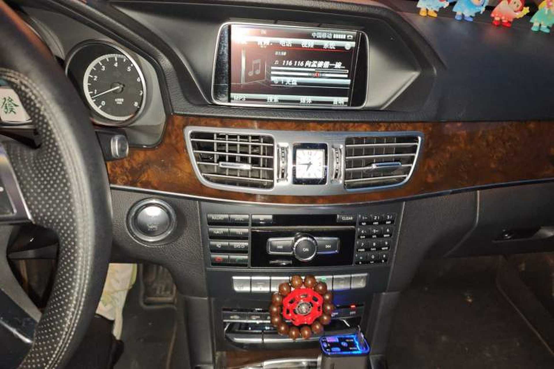 Used Mercedes-Benz E-Class 2015 Facelift E 260 L Luxury Edition Audio And AC Panel