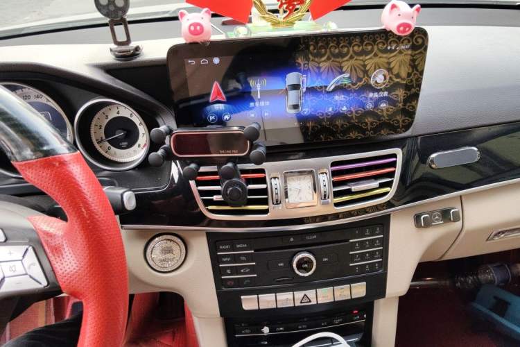 Used Mercedes-Benz E-Class 2015 Restyled E 260 L Sport Edition Audio And AC Panel