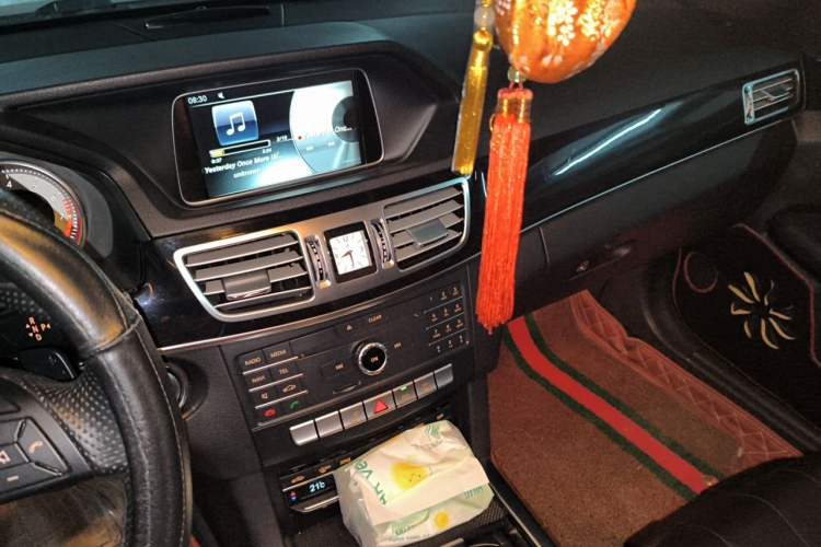 Used Mercedes-Benz E-Class 2015 Restyled E 260 L Sport Edition Audio And AC Panel