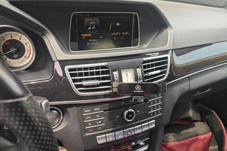 Used Mercedes-Benz E-Class 2015 E 260 L Sport Luxury Model Audio And AC Panel