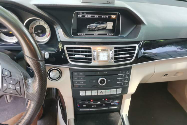 Used Mercedes-Benz E-Class 2015 Revised E 260 L Sporty and Stylish Edition Audio And AC Panel