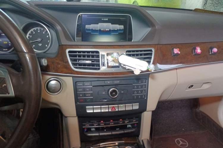 Used Mercedes-Benz E-Class 2015 Revised E 260 L Audio And AC Panel