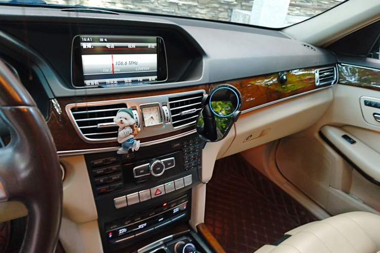 Used Mercedes-Benz E-Class 2015 E 200 L Audio And AC Panel