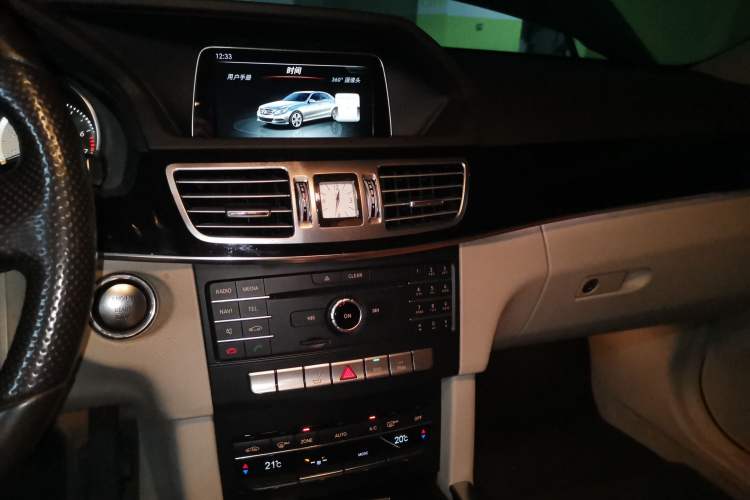 Used Mercedes-Benz E-Class 2015 E 260 L Sport Edition Audio And AC Panel