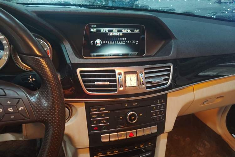 Used Mercedes-Benz E-Class 2015 Restyled E 260 L Sport Edition Audio And AC Panel