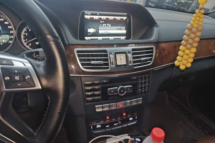 Used Mercedes-Benz E-Class 2015 E 320 L 4MATIC Audio And AC Panel
