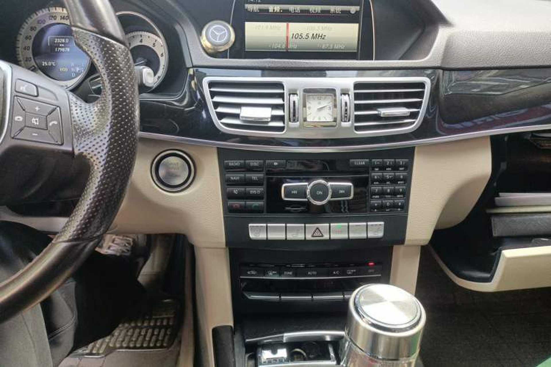 Used Mercedes-Benz E-Class 2015 E 260 L Sport & Fashion Model Audio And AC Panel
