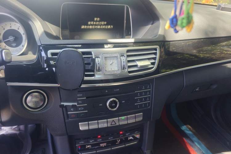 Used Mercedes-Benz E-Class 2015 Restyled E 260 L Sport Edition Audio And AC Panel