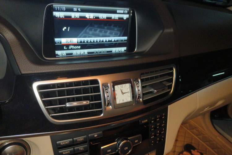 Used Mercedes-Benz E-Class 2015 E 260 L Sport & Fashion Model Audio And AC Panel